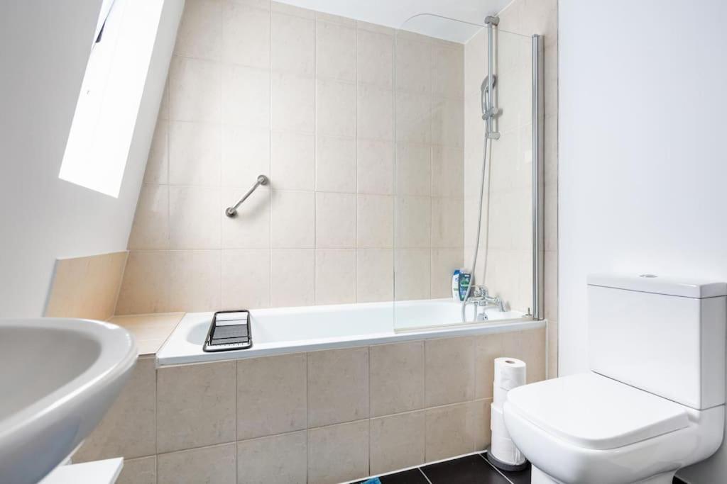 Bright N' Charming Air Conditioned Two Bed In Heart Of London Exterior photo