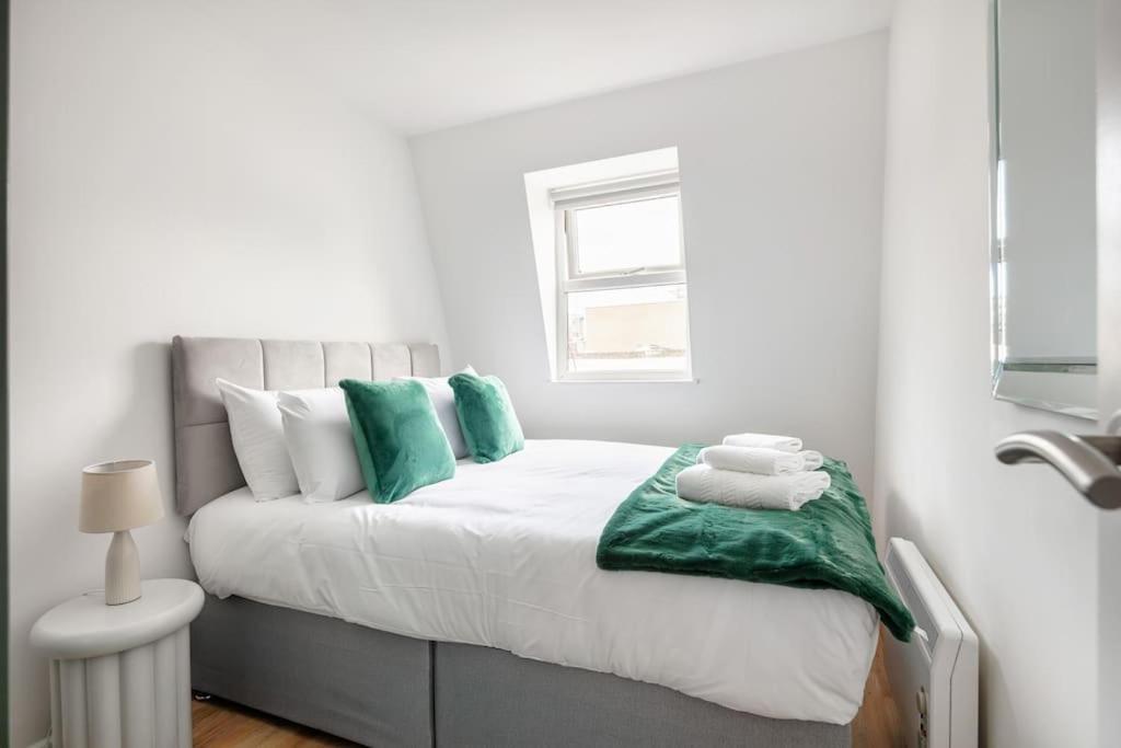Bright N' Charming Air Conditioned Two Bed In Heart Of London Exterior photo